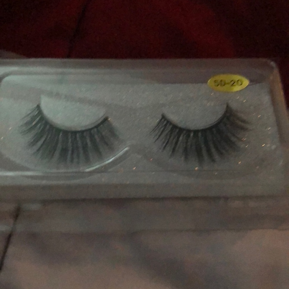 reusable minks